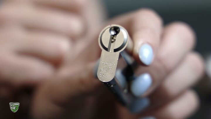 Cilinderslot vervangen kopen in Alkmaar bij Postma en Postma